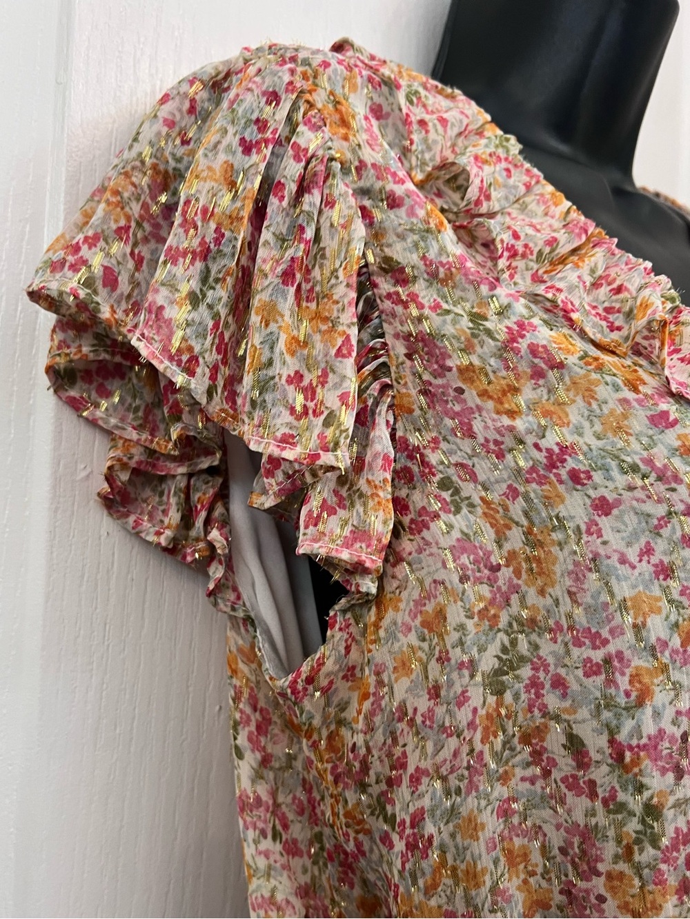 Parker Floral Ruffle Blouse Medium Cream/Pink/Orange/Green Gold Metallic Peplum - Picture 6 of 11
